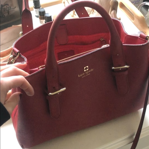 bright cherry red kate spade purse - Picture 2 of 3